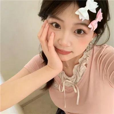 莲花闹海棠